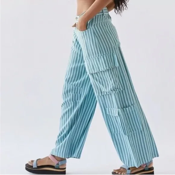 Urban Outfitters Alexandra Blue Green Striped Linen Cargo Pants Size Small - Picture 2 of 13